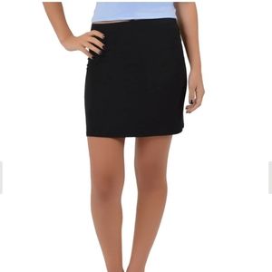 Black mini skirt - size large